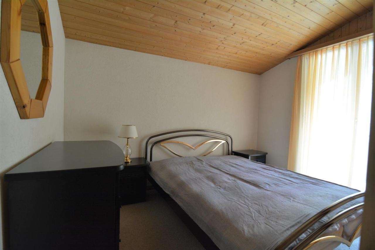 Tgesa Zundregn Apartment Savognin Bagian luar foto